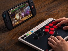 Kontroler Arcade 8BitDo podłączony do konsoli Nintendo Switch 2. (Źródło obrazu: 8BitDo)