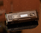 Latarka EDC37 firmy Nitecore (źródło obrazu: Andreas Sebayang/Notebookcheck)
