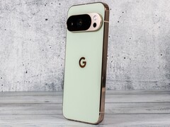 Aktualizacja Android 16 QPR2 przywraca funkcję odblokowywania wyświetlacza na smartfonach Pixel. (Źródło zdjęcia: Daniel Schmidt) 