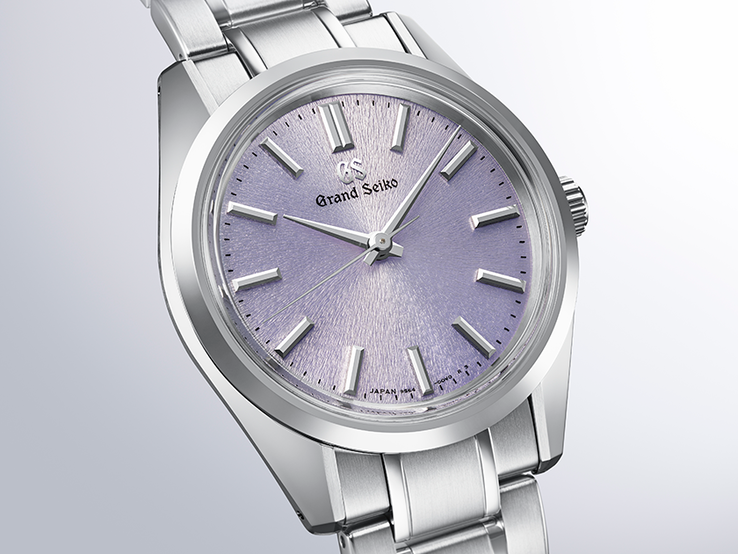 Zegarek Grand Seiko SBGW323 wyposażony jest w mechanizm ręczny kalibru 9S64 (źródło zdjęcia: Grand Seiko)