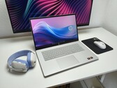 HP OmniBook 3 17 w recenzji