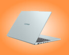 IdeaPad Vibe 15 w jednym z kilku kolorów dostępnych w dniu premiery.