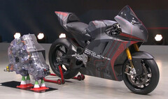 QuantumScape przedstawia pierwszy motocykl Ducati z akumulatorami półprzewodnikowymi (źródło zdjęcia: Volkswagen)