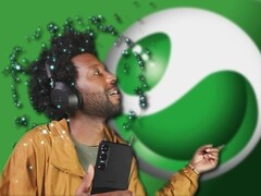 Telefony Sony Walkman z serii W zostały wprowadzone w 2005 roku pod marką Sony Ericsson. (Źródło zdjęcia: Sony - edytowane)