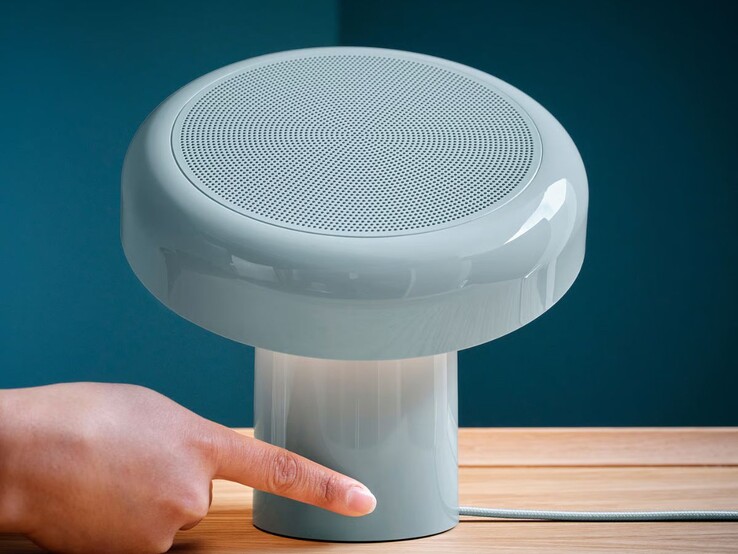 Lampa z głośnikiem Bluetooth IKEA Blomprakt. (Źródło zdjęcia: IKEA)
