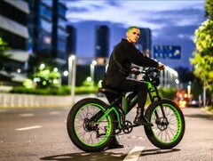 Amerykańska wersja e-bike&#039;a Kakuka Rampage ma prędkość maksymalną 32 mph (~52 kph). (Źródło obrazu: Kakuka)