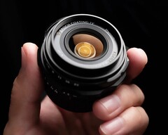 Obiektyw Thypoch Ksana 21mm f/3.5 oferuje wysoką jakość obrazu w kompaktowej obudowie (źródło zdjęcia: Thypoch)