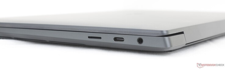 Po prawej: czytnik kart microSD, USB-C 4.0 z Thunderbolt 4 (40 GBit/s, tryb DisplayPort-ALT, Power Delivery), 3,5-mm audio
