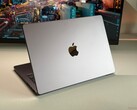 M5 Max z niespójną wydajnością i problemami z dławieniem - Apple Recenzja MacBooka Pro 14