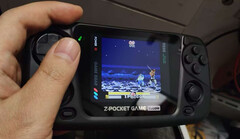 Z-Pocket Game Bubble powinien być w stanie emulować więcej niż tytuły SEGA Game Gear. (Źródło obrazu: Retro CN)