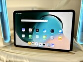 Lekka metalowa obudowa, częstotliwość odświeżania 165 Hz i obsługa pióra: 326 gramowy Xiaomi Pad Mini. (Źródło obrazu: Notebookcheck)