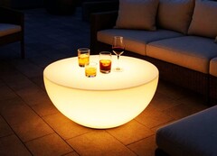 Philips Hue Go XXL był żartem prima aprilisowym w zeszłym roku, ale teraz najwyraźniej jest prawdziwym produktem.