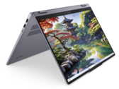 Nowy IdeaPad 2 w 1 16 jest większy, cięższy i często wolniejszy niż tańszy HP OmniBook X Flip 16 (źródło zdjęcia: Lenovo)
