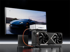 EG01 z zasilaczem SFX, procesorem graficznym Nvidia GeForce RTX i mini-PC ułożonym na wierzchu. (Źródło zdjęcia: Aoostar)