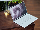 Recenzja laptopa Dell XPS 13 9340 - Kompaktowy subnotebook z długim czasem pracy i kilkoma wadami