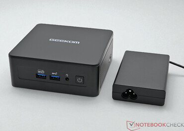 Geekom Mini IT15 z zasilaczem (19 V; 6,32 A)