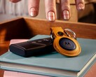 Oczekuje się, że rywale AirTag, tacy jak Motorola Moto Tag, wkrótce staną się bardziej użyteczni. (Źródło obrazu: Motorola)