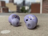 Galaxy Buds2 były znacznie tańsze od Galaxy Buds Pro. (Źródło: Mike Andronico/CNN)