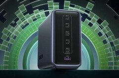 Ładowarka Ugreen Nexode Desktop ma potężną moc szczytową 500 W. (Źródło obrazu: The Verge)