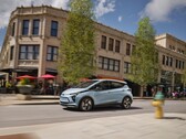 GM obniżył cenę Chevy Bolt 2023 i teraz zaczyna się ona od 26 595 USD za wariant 1LT. (Źródło: GM)