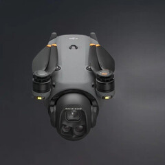 Następny dron DJI Mavic &quot;Pro&quot; powinien zostać wyposażony w zupełnie nowy system kamer. (Źródło zdjęcia: DroneXL - edytowane)