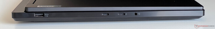 Po lewej: USB-A 3.2 Gen.1 (5 Gbit/s), USB-C 3.2 Gen.2 (10 Gbit/s, DisplayPort ALT mode 1.4, Power Delivery 3.0), USB-C 4.0 z Thunderbolt 4 (40 GBit/s, DisplayPort Alt mode 1.4, Power Delivery 3.0), gniazdo audio 3,5 mm