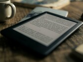 Jeśli poważnie myślą Państwo o czytaniu, Kindle nie jest luksusem... to oczywisty kolejny krok (Źródło zdjęcia: felipepelaquim na Unsplash)