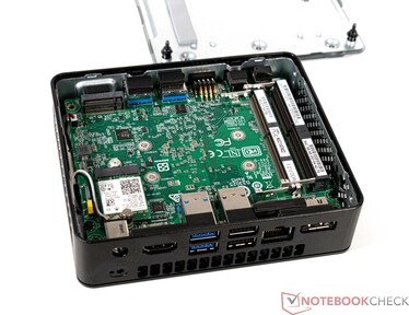 Intel NUC11 Essential Kit - Atlas Canyon (Intel Celeron N4505)