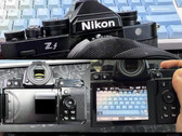 Zdjęcia nadchodzącego Nikona Zf potwierdzają inspirowany stylem retro design z rozsądną pomocą analogowych elementów sterujących. (Źródło zdjęcia: Nikon Rumors)