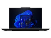 ThinkPad P1 Gen 7 ma 91,7% stosunek ekranu do obudowy. (Źródło: Lenovo)