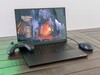 Recenzja laptopa Razer Blade 16 RTX 5080: Prawie tak szybki, ale o wiele tańszy