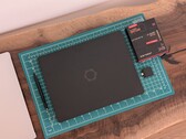 Proces produkcji laptopa Laptop 13 Pro sprawia, że urządzenie to bardziej przypomina tradycyjne laptopy klasy prosumenckiej, takie jak Razer Blade