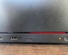 Urządzenie Steam Machine wyświetla czerwony kod błędu, który najprawdopodobniej wskazuje na problem z ponownym konfigurowaniem pamięci.
