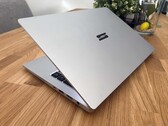 Recenzja Schenker Vision 14 2023: Ultrabook z magnezu o bardzo długim czasie pracy na baterii