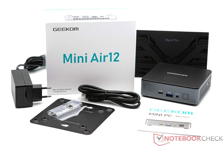 Geekom MiniAir 12 z akcesoriami