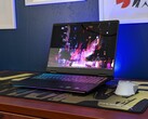 Recenzja HP HyperX Omen Max 16: Laptop gamingowy z zasilaczem sieciowym o mocy 460 W