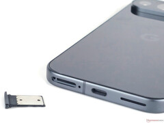 Google Pixel 10 będzie wyposażony w ten sam modem 5G, co pokazany tutaj Pixel 9 (źródło obrazu: Notebookcheck)