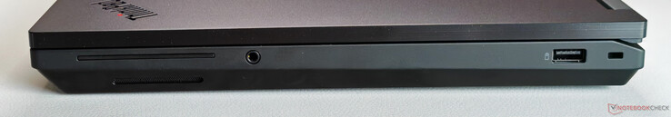 Po prawej: gniazdo audio 3,5 mm, USB-A 3.2 Gen.2 (10 Gbit/s, Always On), gniazdo Kensington Nano Security