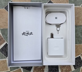 Recenzja Oppo Find X9 Pro. (Źródło zdjęcia: Marcus Herbrich)