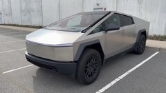 Tesla początkowo zaprezentowała Cybertruck w listopadzie 2019 roku. (Źródło: Auto Focus na YouTube)