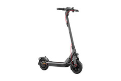 Hulajnoga elektryczna Segway E3 Pro oferuje moc szczytową 800 W (źródło zdjęcia: Segway via PRNewswire)