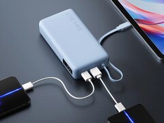 Xiaomi Power Bank 20000 o mocy 67 W (zintegrowany kabel) (na zdjęciu) zostanie wydany na całym świecie. (Źródło zdjęcia: Xiaomi)