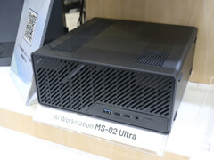 Minisforum MS-02 Ultra mieści wiele w swojej stosunkowo kompaktowej obudowie. (Źródło obrazu: PC Watch)