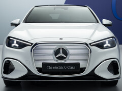Po ostatnich złych wiadomościach dotyczących mocno zredukowanych stanowisk, Bosch pozyskał ważne zamówienie na silniki elektryczne od Mercedes-Benz. Producent samochodów zaprezentował niedawno nową elektryczną Klasę C (Zdjęcie: Mercedes-Benz).