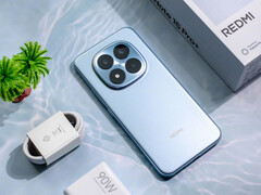 Redmi Note 15 Pro Plus w kolorze Azure Blue. (Źródło zdjęcia: Xiaomi)