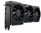 Karta graficzna AMD Radeon z potrójnym chłodzeniem wentylatora i wieloma wyjściami wyświetlacza, w tym HDMI, DisplayPort i USB-C (źródło obrazu: Notebookcheck)