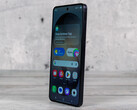 Podstawowy model Galaxy S27 mógłby mieć inny wyświetlacz niż przedstawiony tutaj Galaxy S26