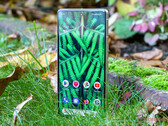 Google twierdzi, że poprawiło rozpoznawanie odcisków palców w Pixel 6a i Pixel 7 dzięki aktualizacji z tego miesiąca. (Źródło obrazu: NotebookCheck)