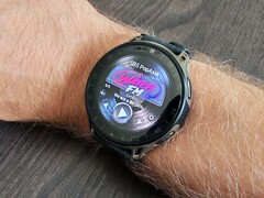 Aplikacja WatchFM nadal wymaga połączenia ze smartfonem