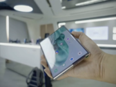 OPPO's X 2021 hands-on. (Źródło: CREATOR STUDIO via YouTube)